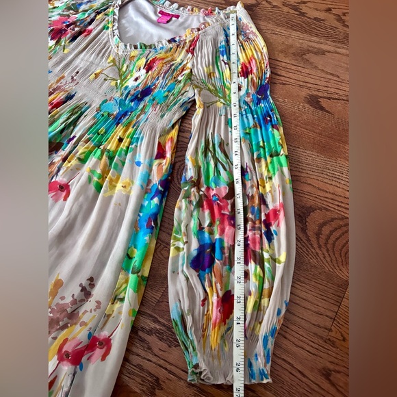 Sunny Leigh Floral Dress - Picture 9 of 9